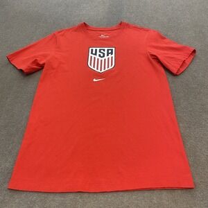 Nike USA Men's Size Small National Team Crest T-Shirt‎ Red Short Sleeve